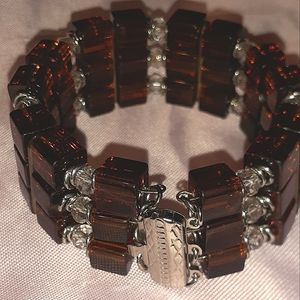 Cubic and round glass bead bracelet